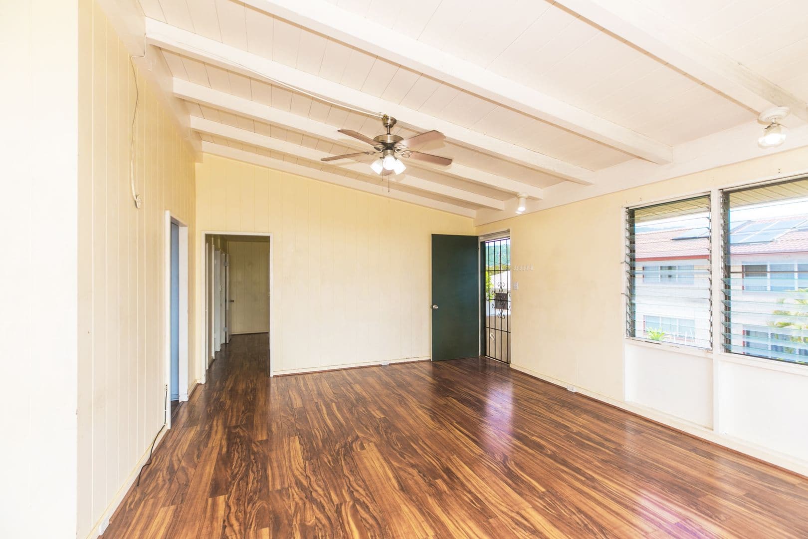 Honolulu Apartment: 1112 4th Ave.