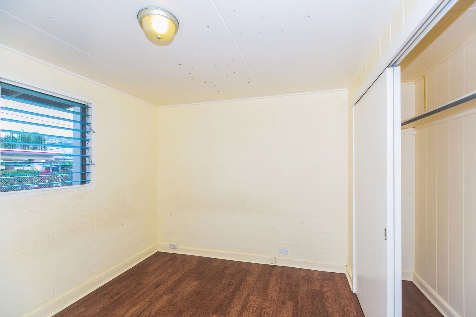 Honolulu Apartment: 1112 4th Ave.