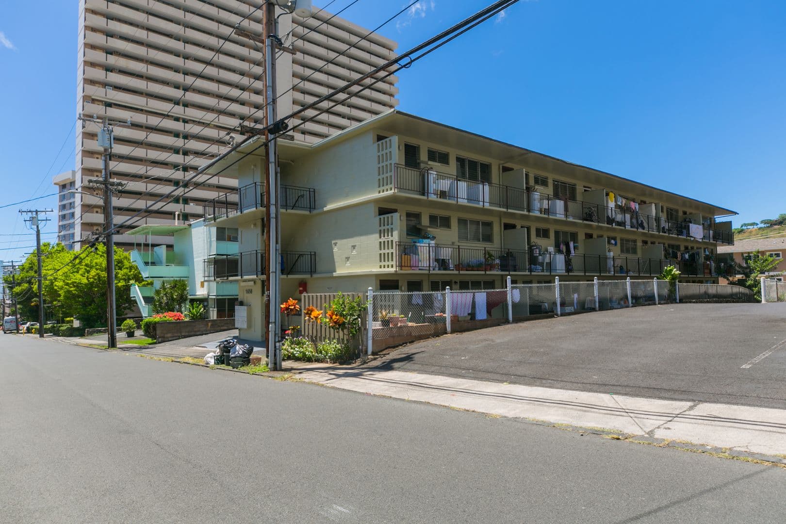 Honolulu Apartment: 1650 Liholiho St.