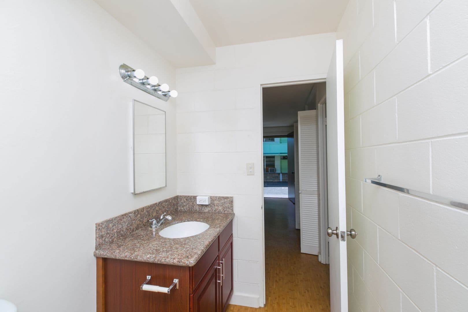 Honolulu Apartment: 1650 Liholiho St.