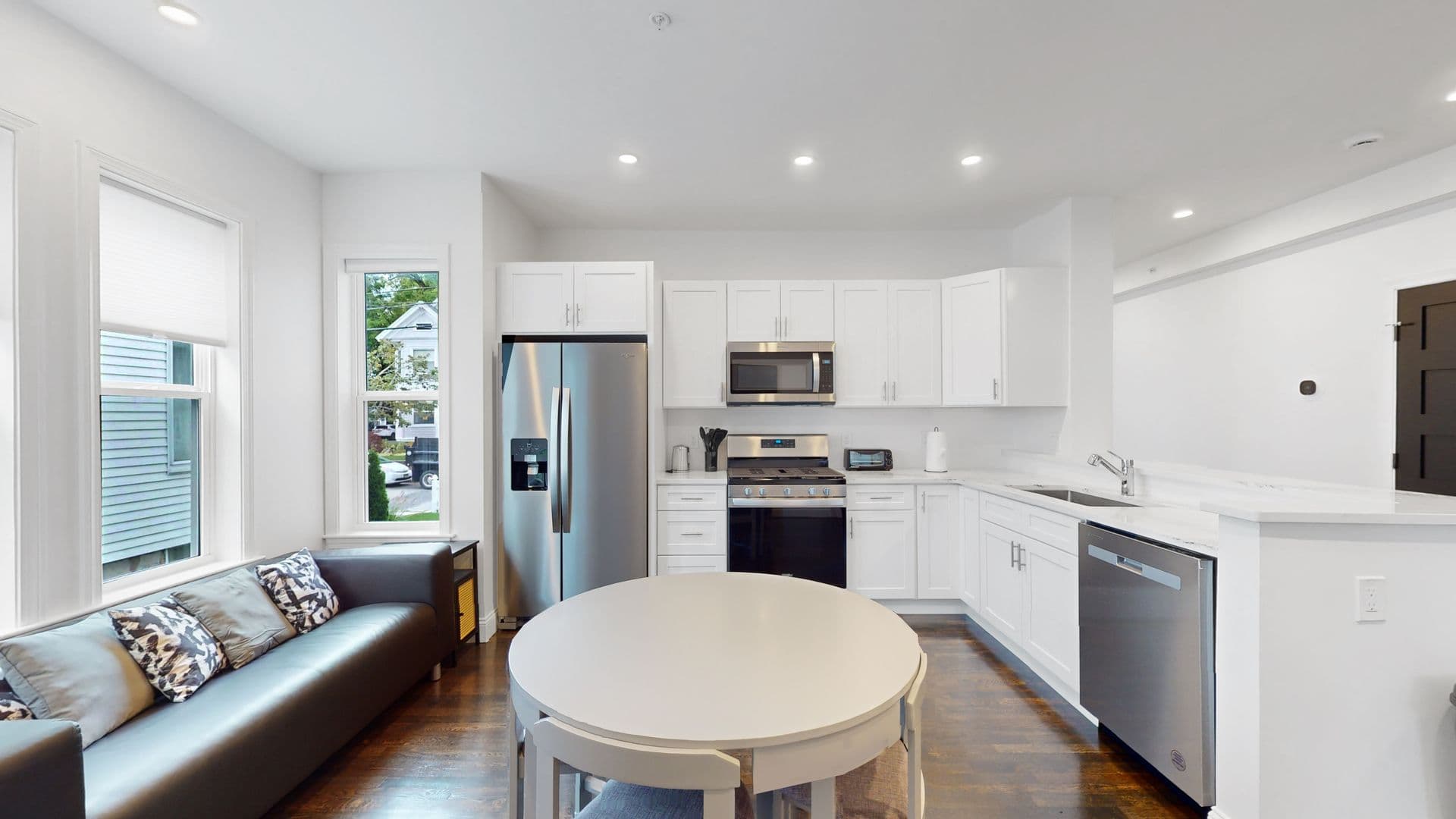 Waltham Apartment: 188 Ash Street