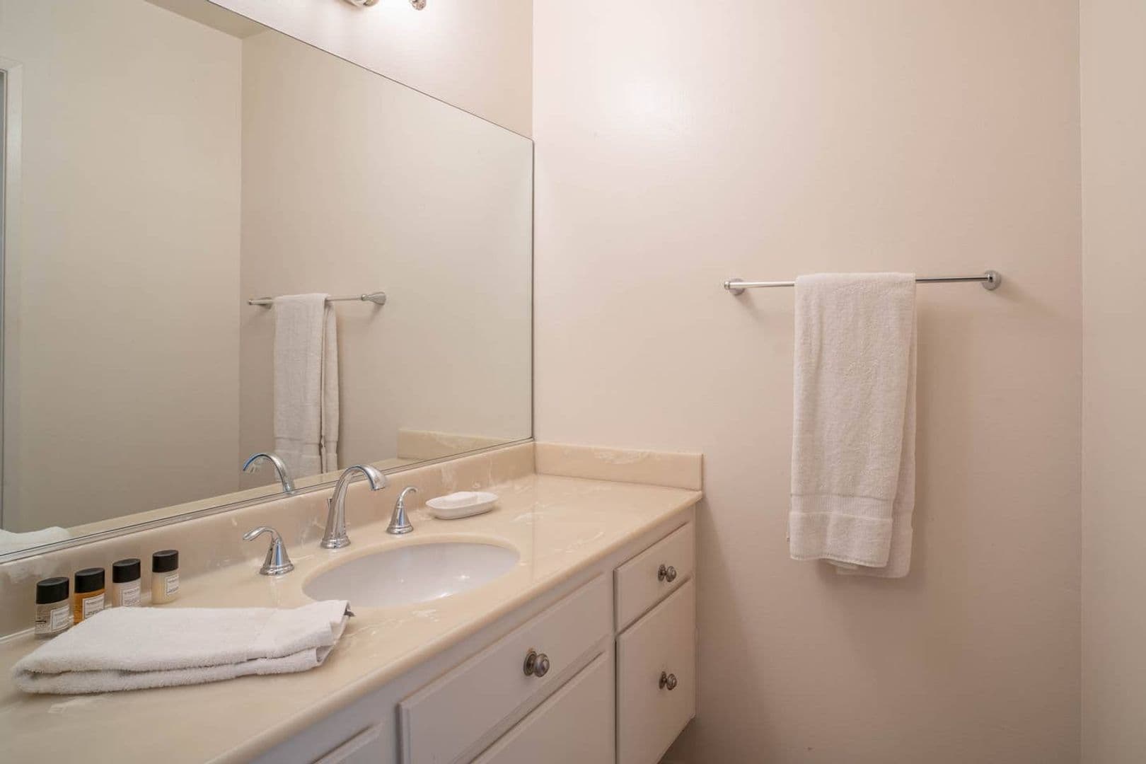 La Quinta Apartment: 76993 Calle Mazatlan