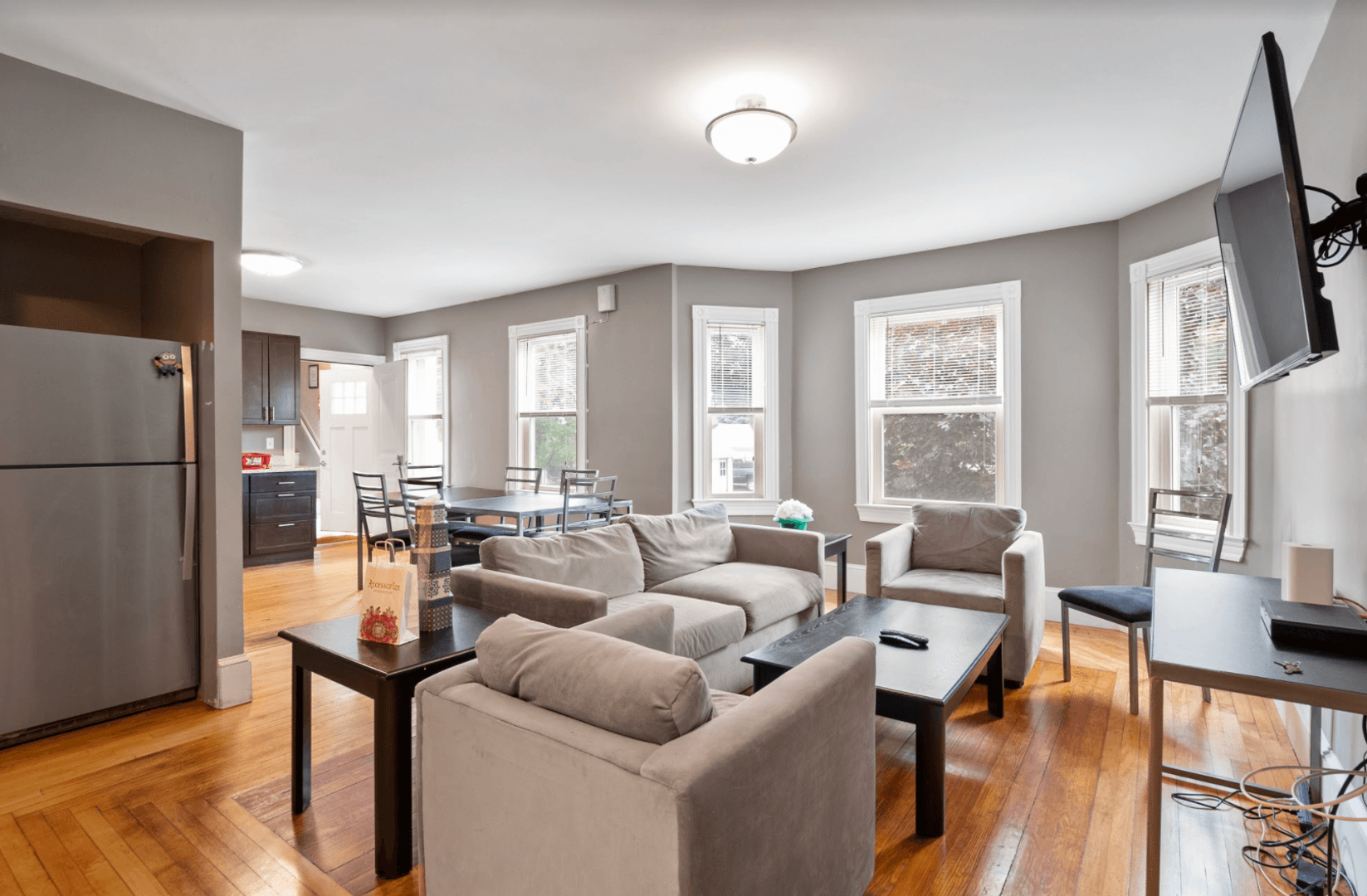 Waltham Apartment: 139 Adams Street