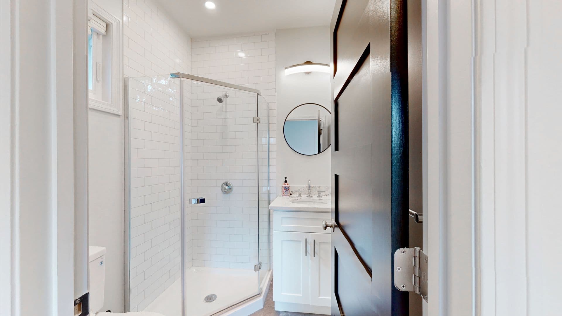 Waltham Apartment: 188 Ash Street