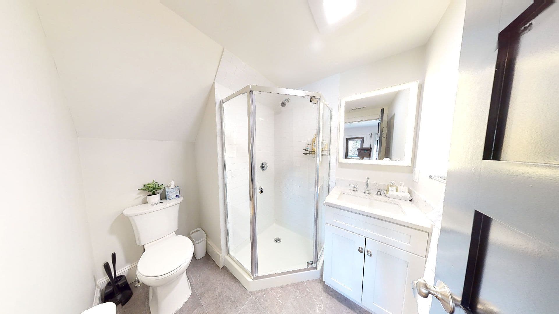 Waltham Apartment: 655 South Street