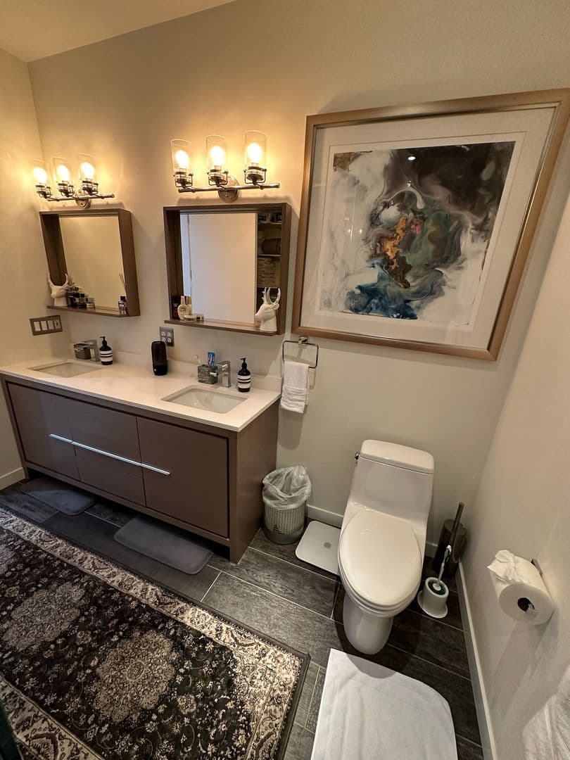 Boston Apartment: 1180 Washington Street