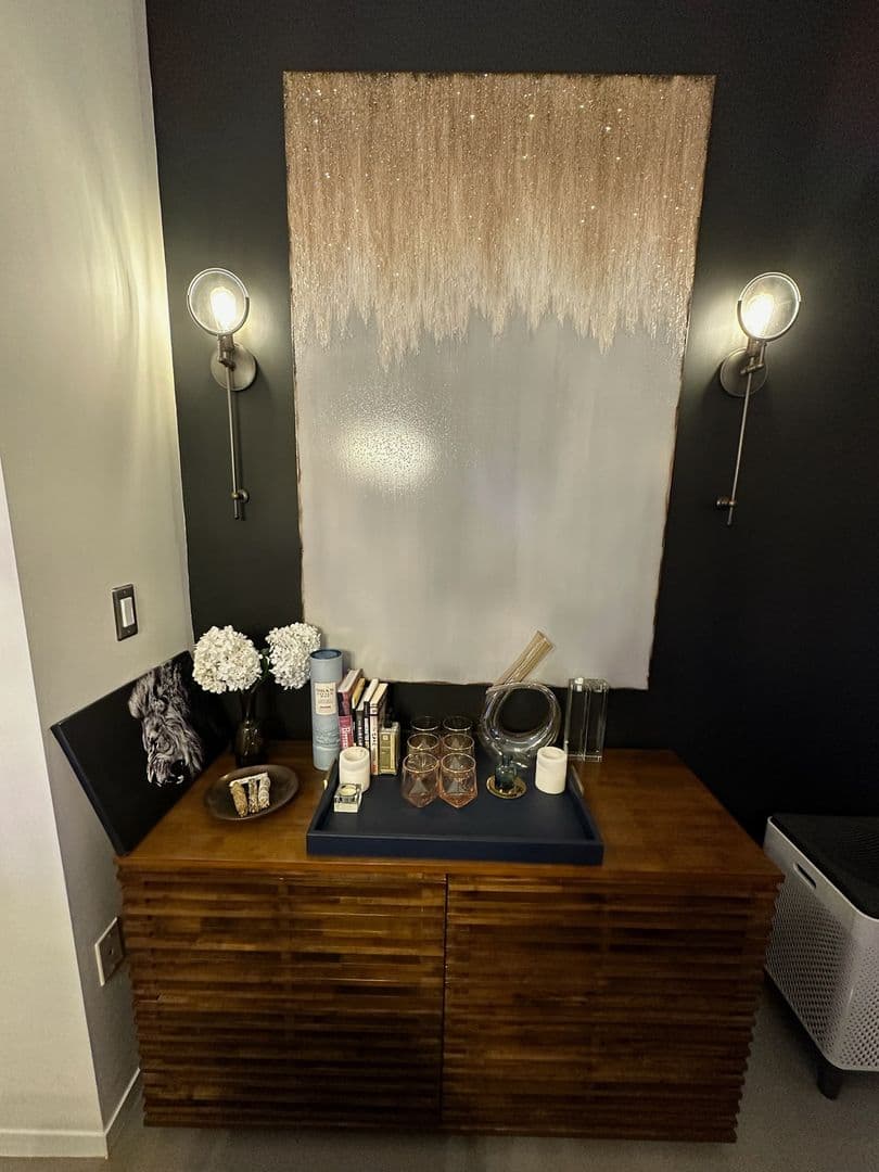 Boston Apartment: 1180 Washington Street
