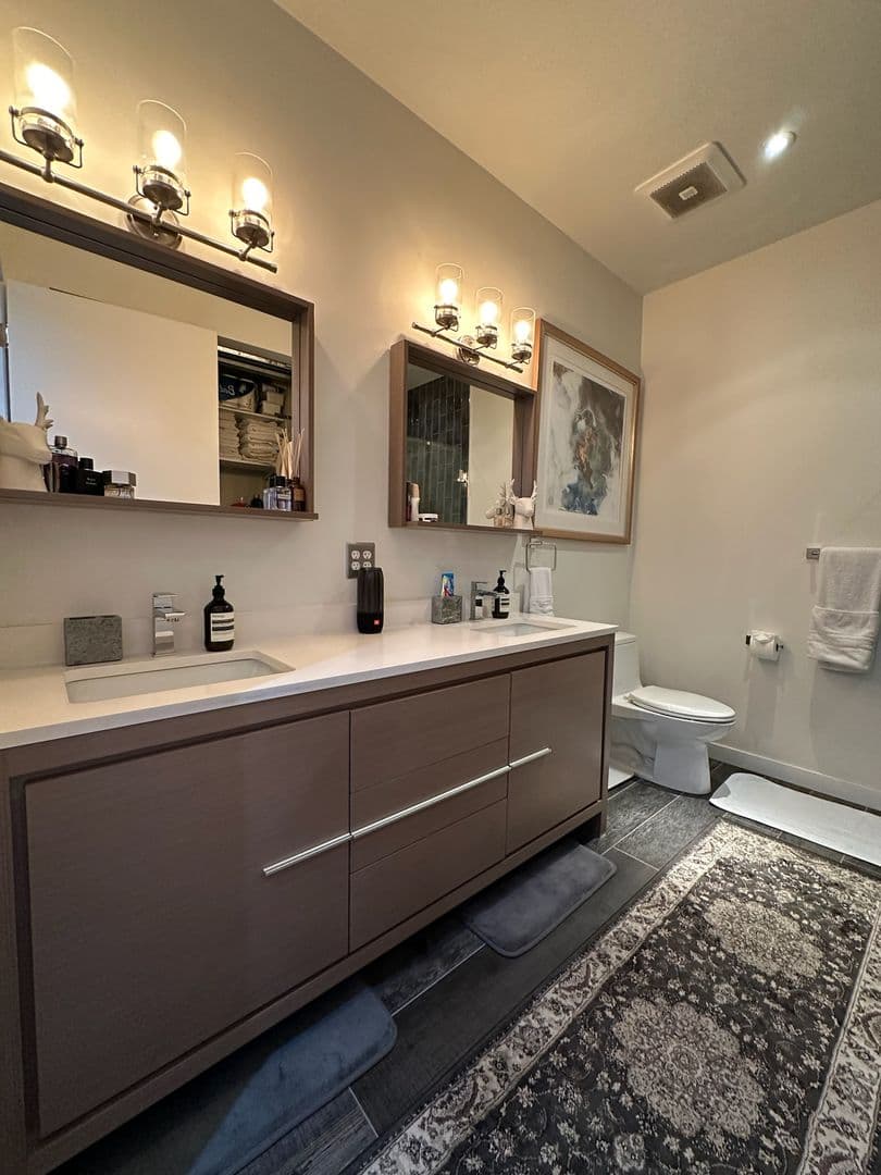 Boston Apartment: 1180 Washington Street