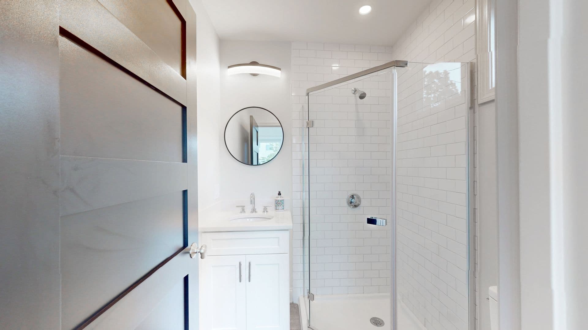 Waltham Apartment: 188 Ash Street