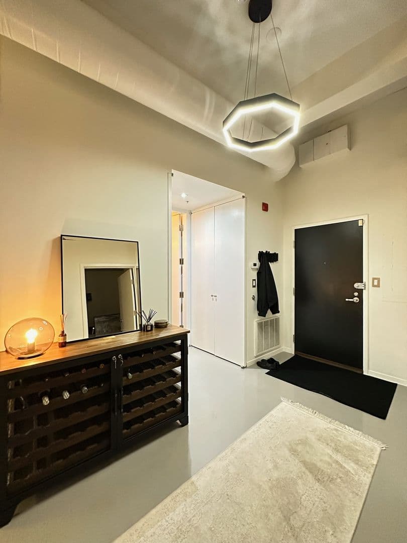 Boston Apartment: 1180 Washington Street