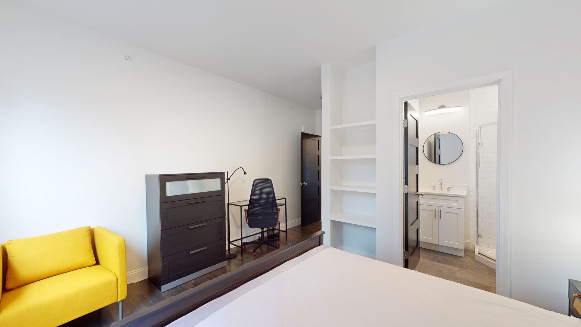 Waltham Apartment: 188 Ash Street