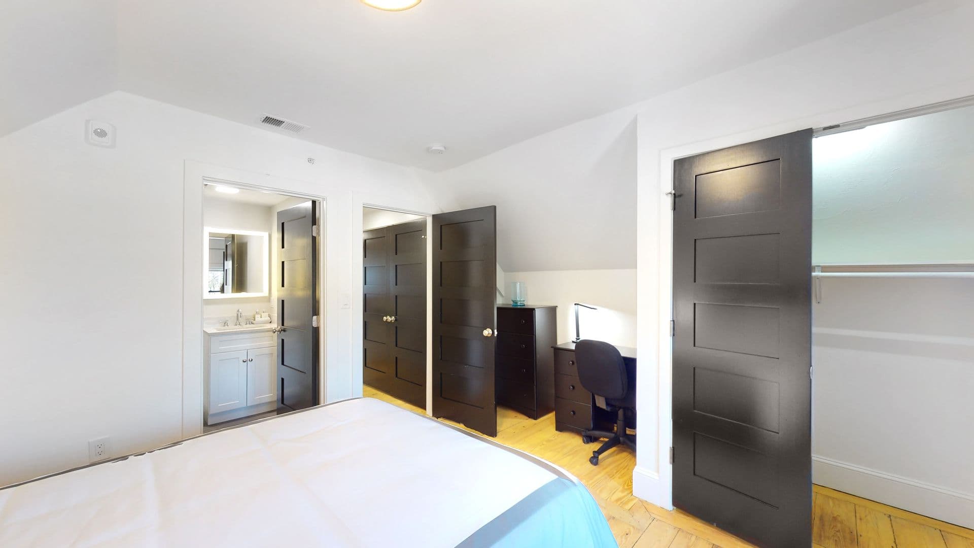 Waltham Apartment: 655 South Street
