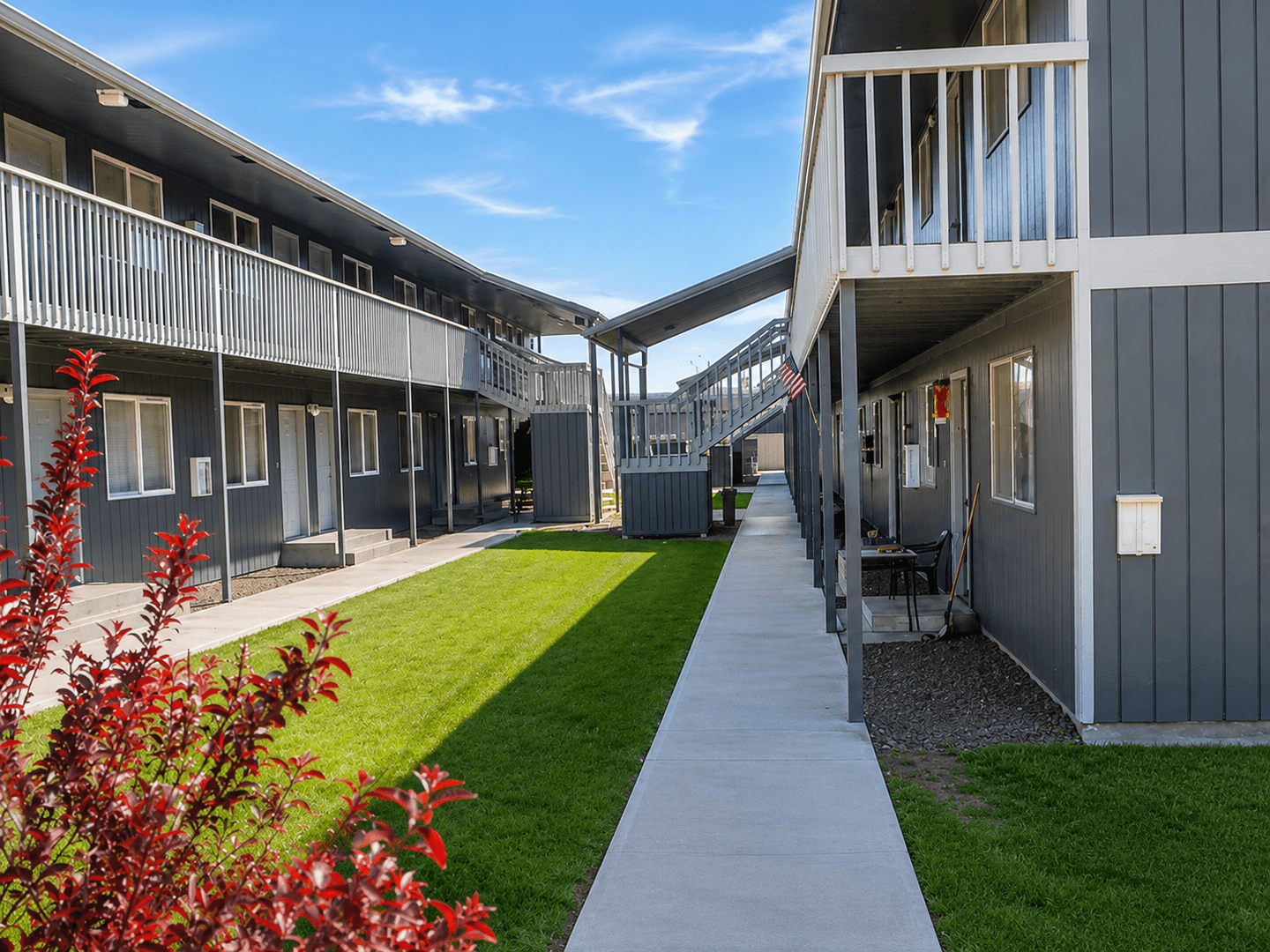 Selah Apartment: 201B Valleyview