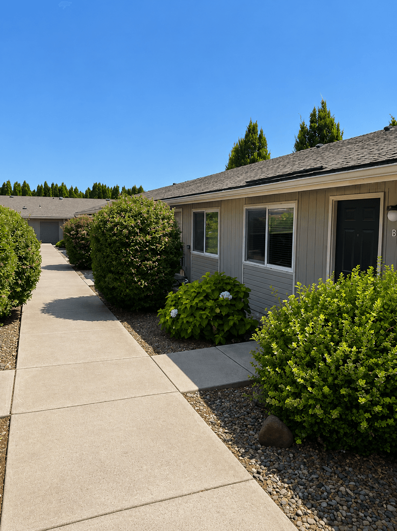 Selah Apartment: 201 Jim Clements Way
