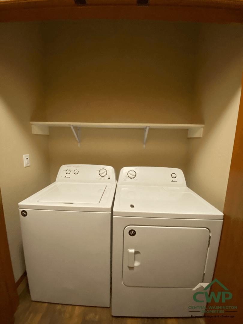 Yakima Multiplex: 3005 Swan Ave #1