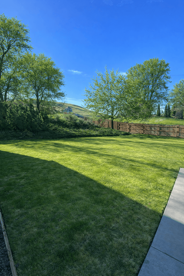 Prosser Apartment: 235 Canyon Drive