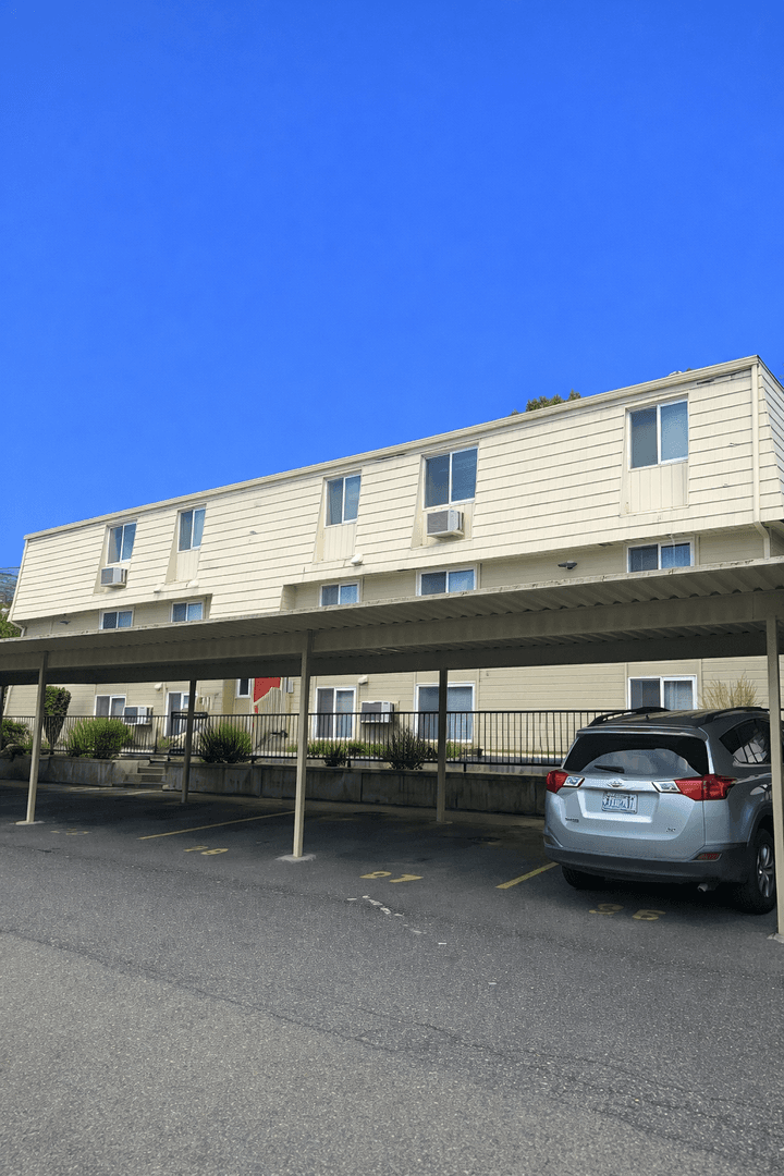 Prosser Apartment: 229 Canyon Drive