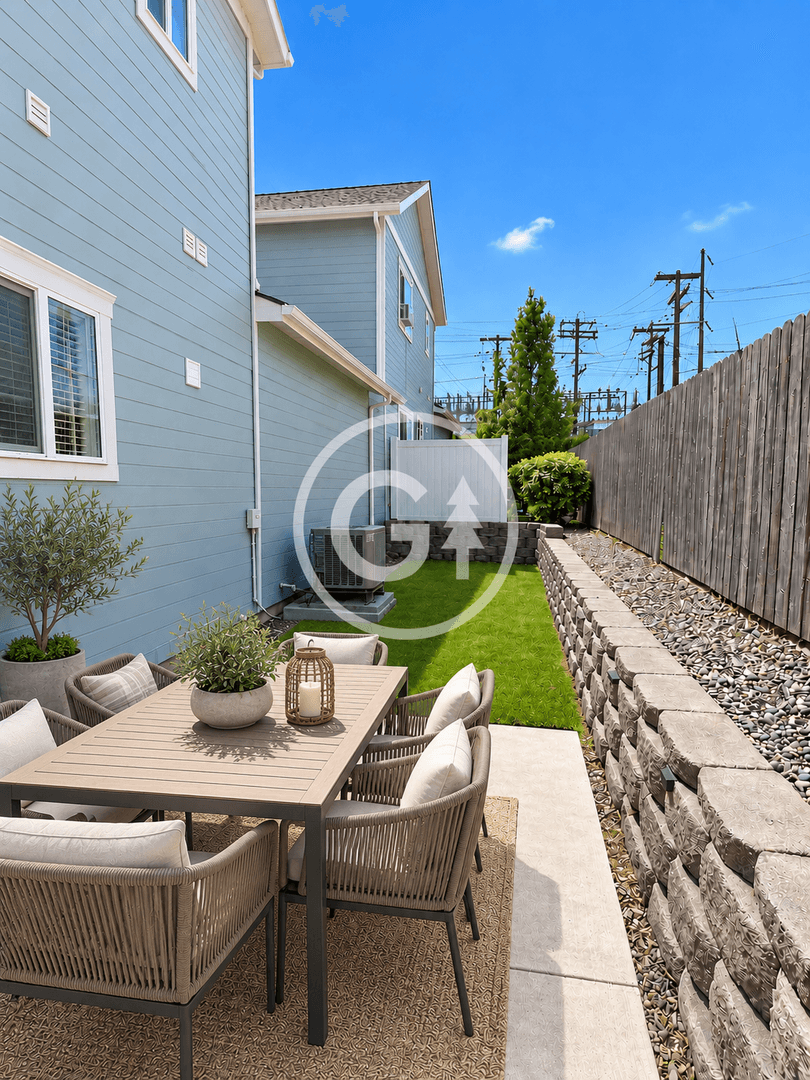 Selah Apartment: 1003 W. Cherry - F