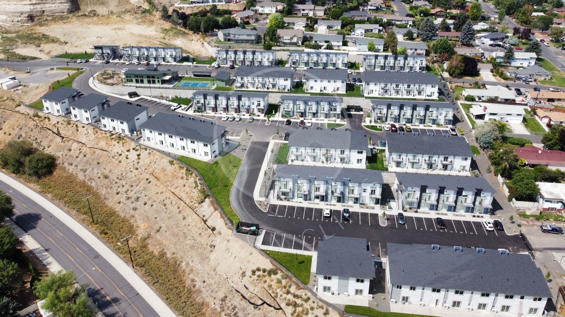 Selah Apartment: 200 Canyon Parkway