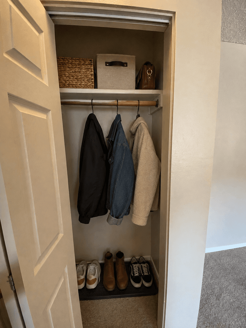 Prosser Apartment: 235 Canyon Drive