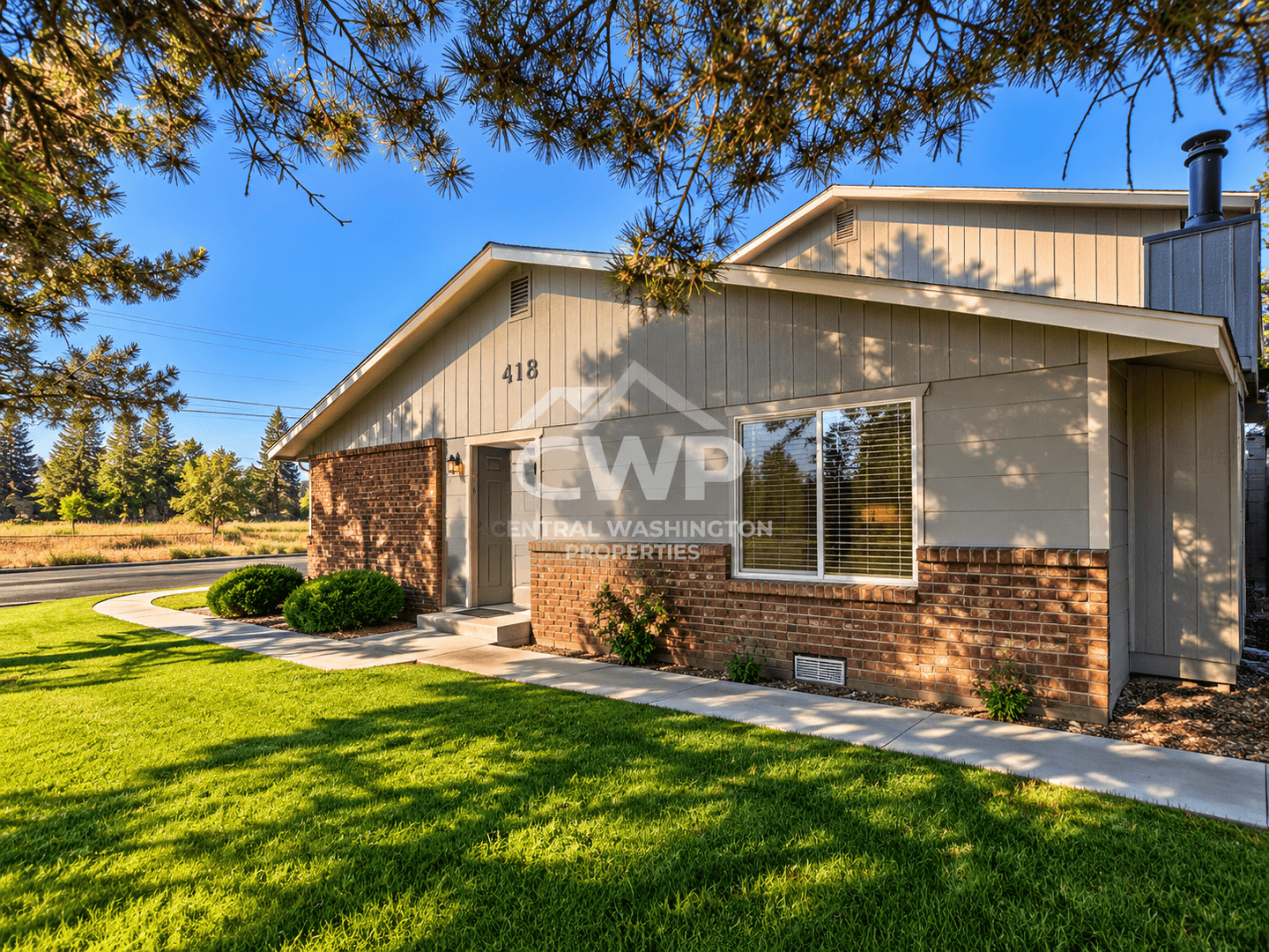 Yakima Apartment: 418 S. 61st Ave.