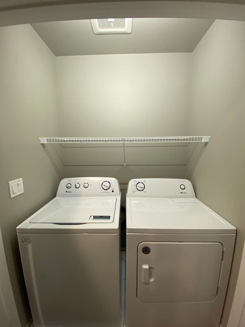 Selah Townhome: 200 Canyon Parkway - D10