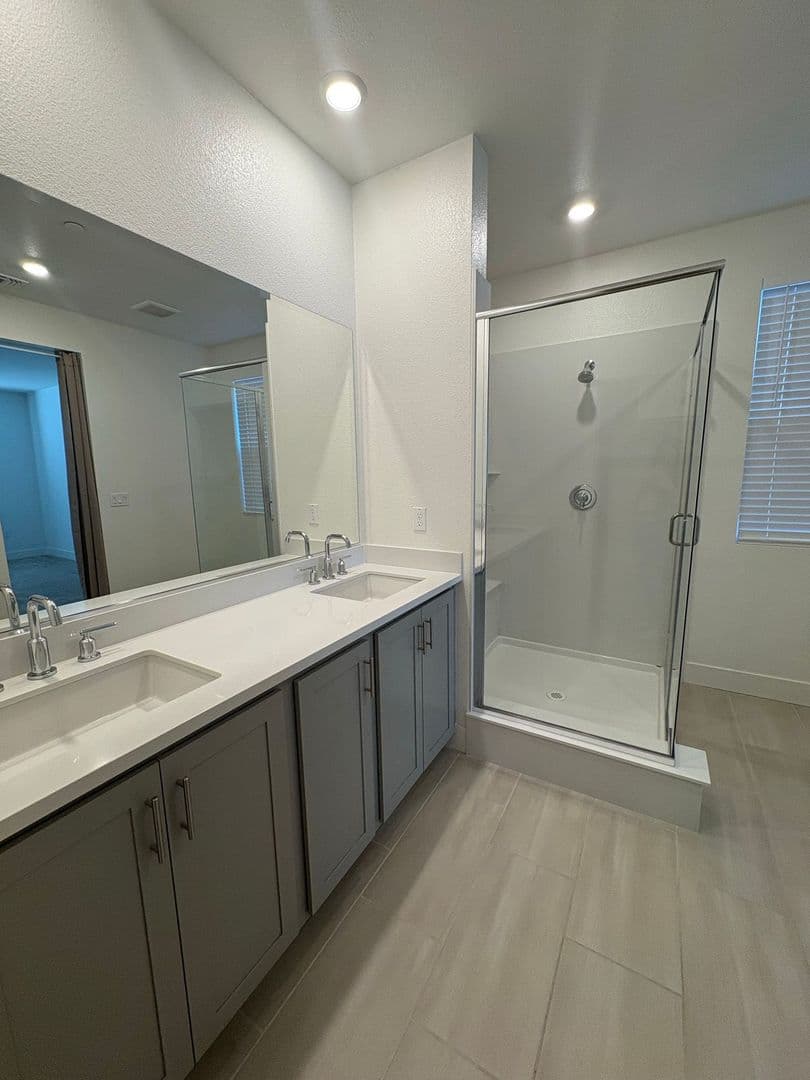 Hollister House: 1831 Lilac Court