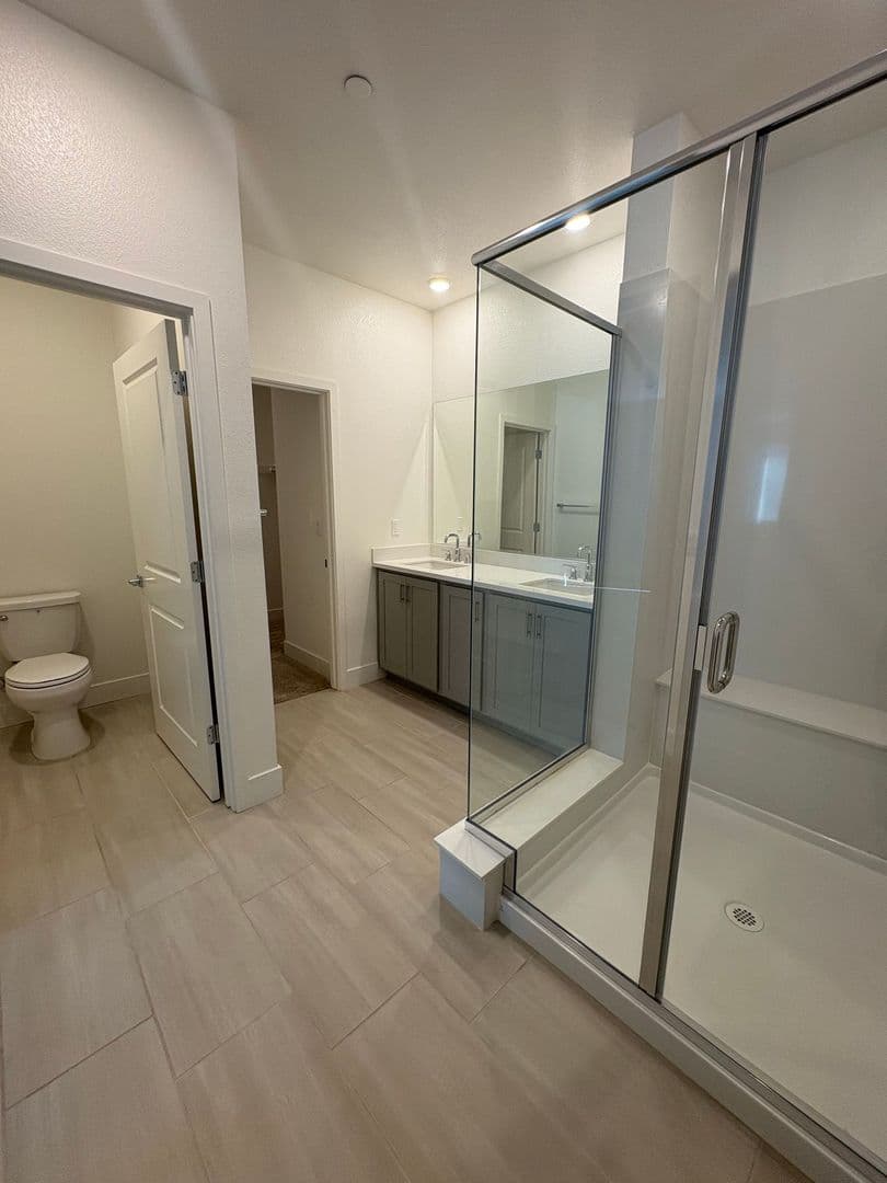 Hollister House: 1831 Lilac Court