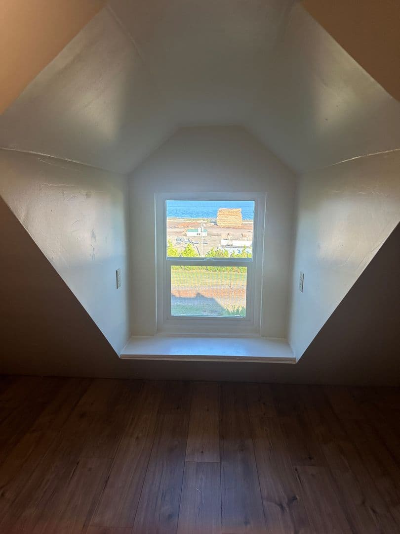 North Bend Apartment: 1524 Sheridan