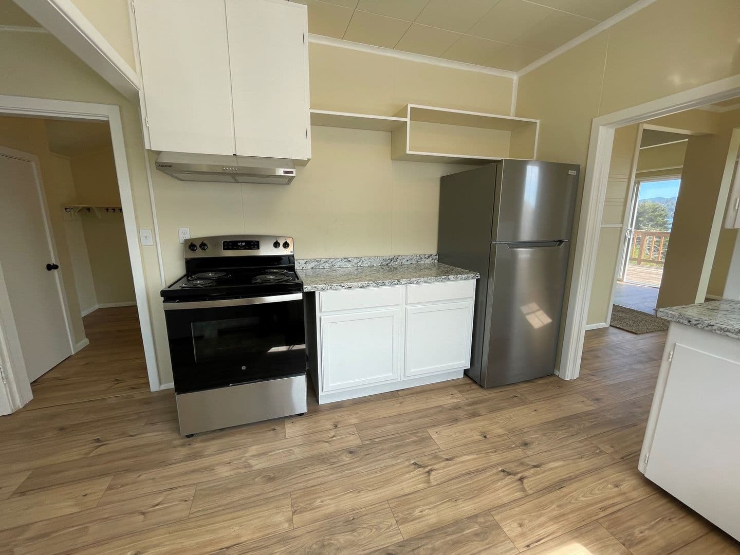 North Bend Apartment: 1524 Sheridan