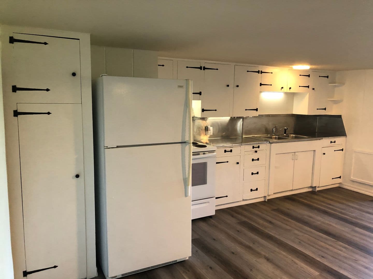 North Bend Apartment: 2199 Union Avenue