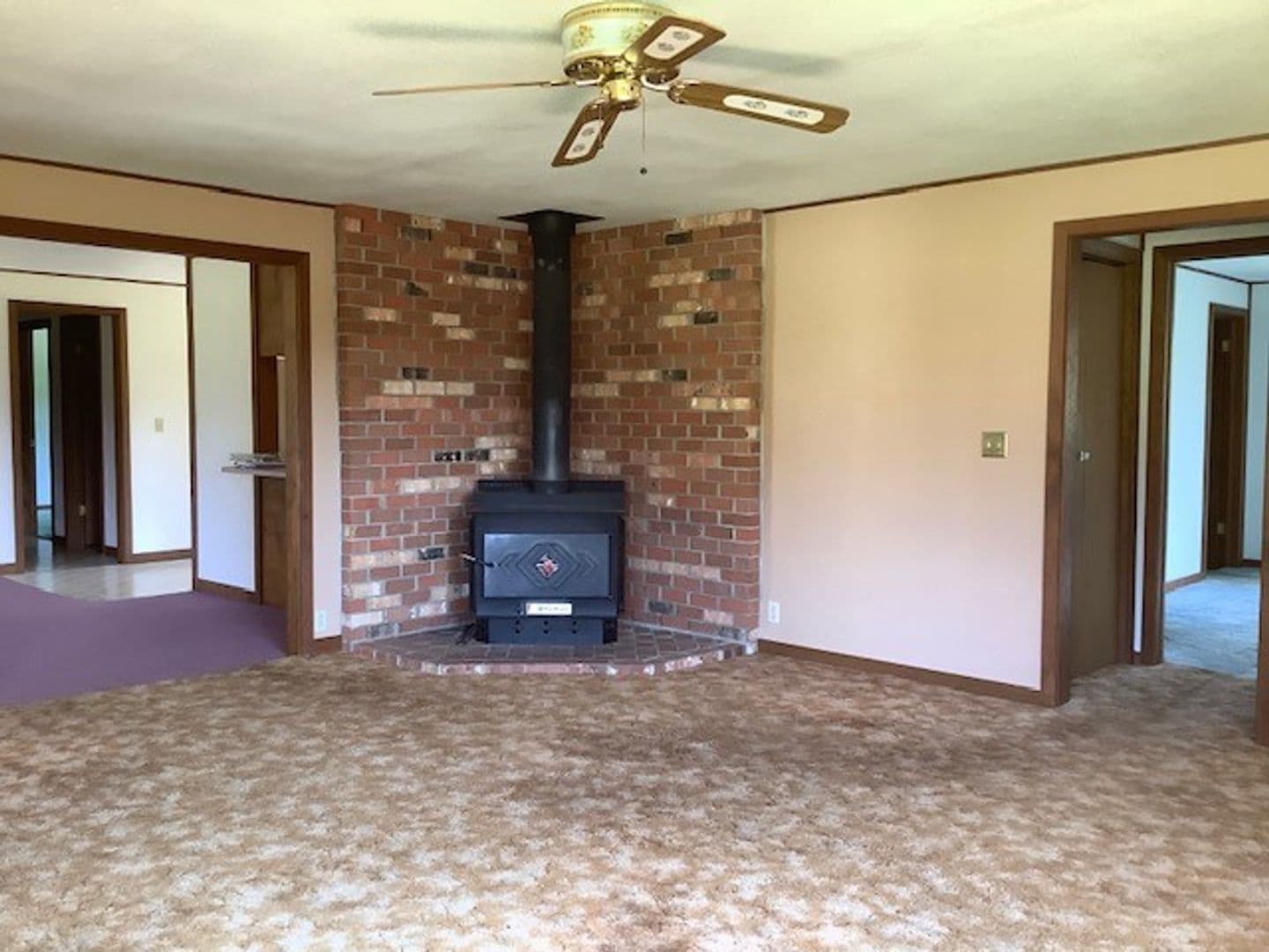 Myrtle Point Apartment: 90799 N. Fork Ln.