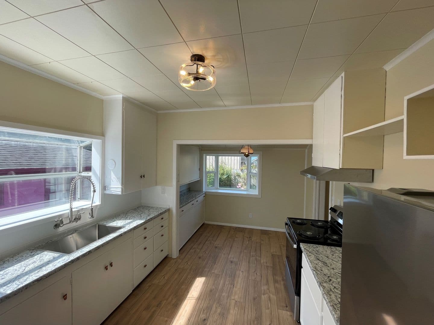 North Bend Apartment: 1524 Sheridan