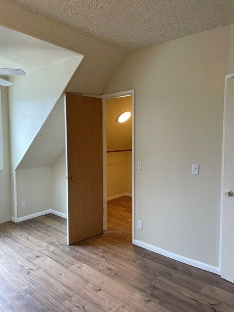 North Bend Apartment: 1524 Sheridan