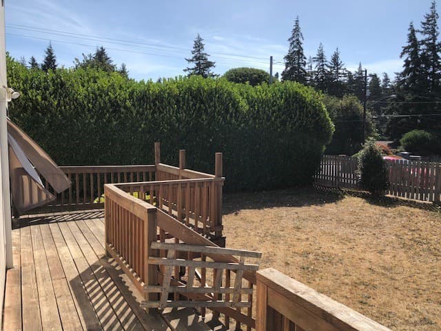 Coos Bay Apartment: 1510 Thompson Road