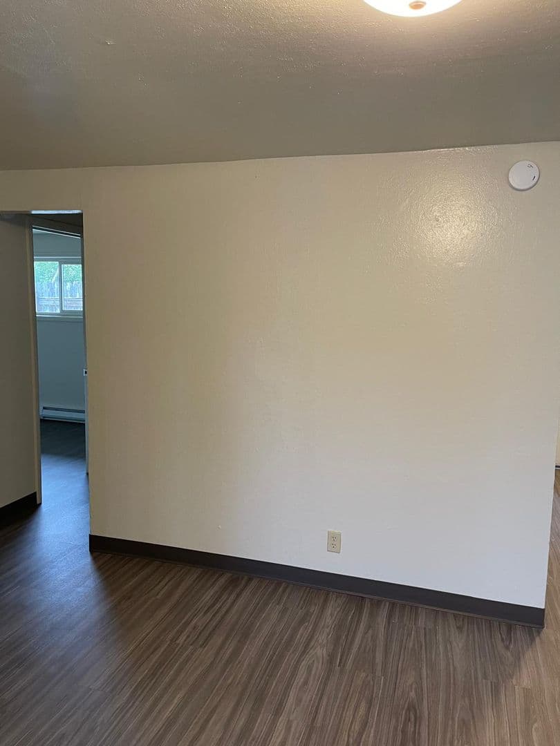 Coos Bay Apartment: 524/534 Taylor Avenue