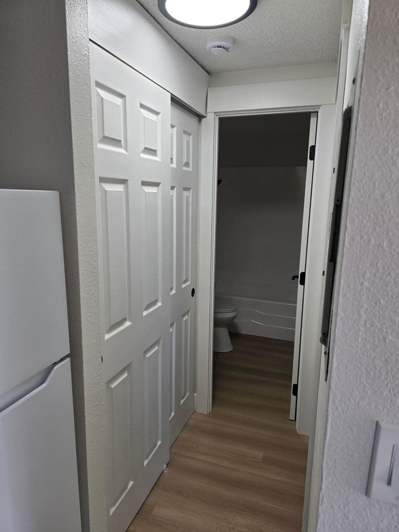 Salem Apartment: 1723 & 1727 Park Avenue NE