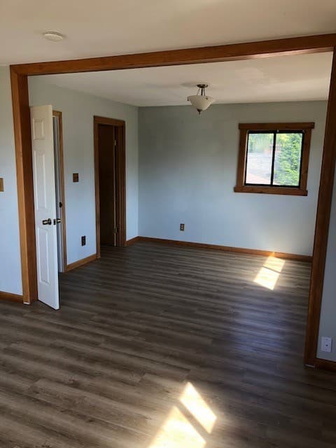 Coos Bay Apartment: 1510 Thompson Road