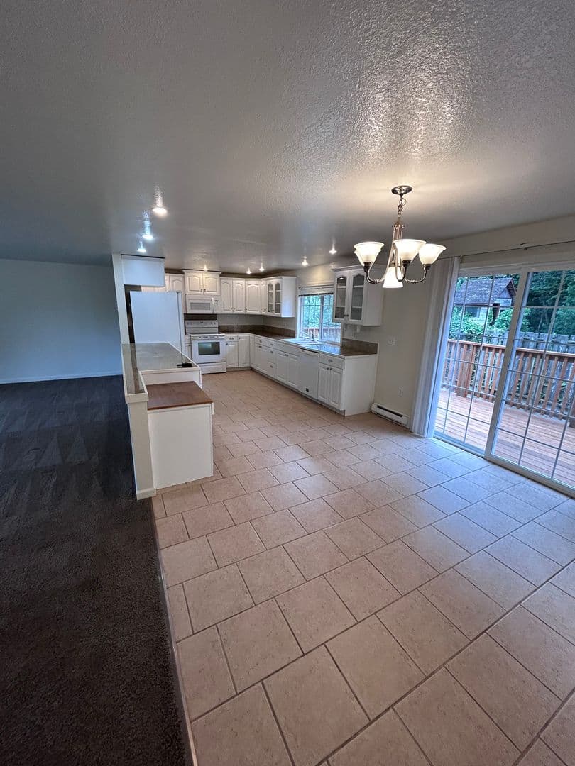 North Bend Apartment: 2480 13th Street