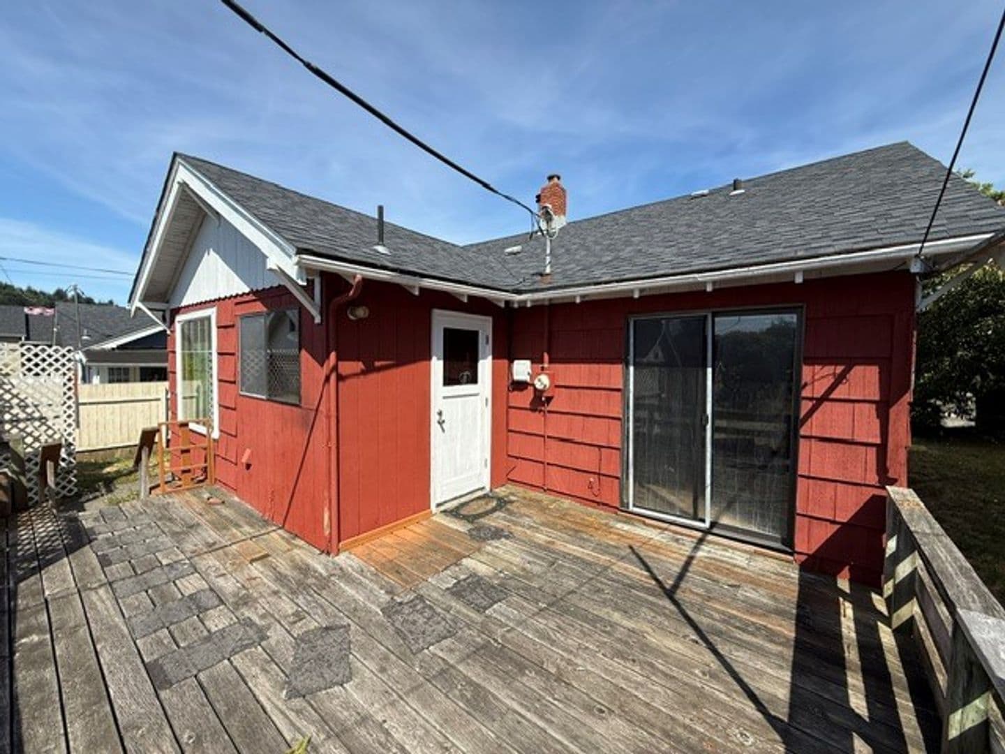 Coos Bay Apartment: 675 & 685 Elrod