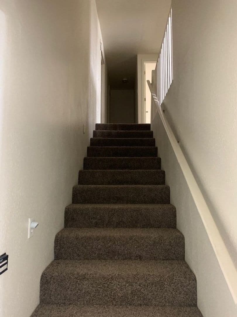 Coos Bay Apartment: 276 N. Cammann Street