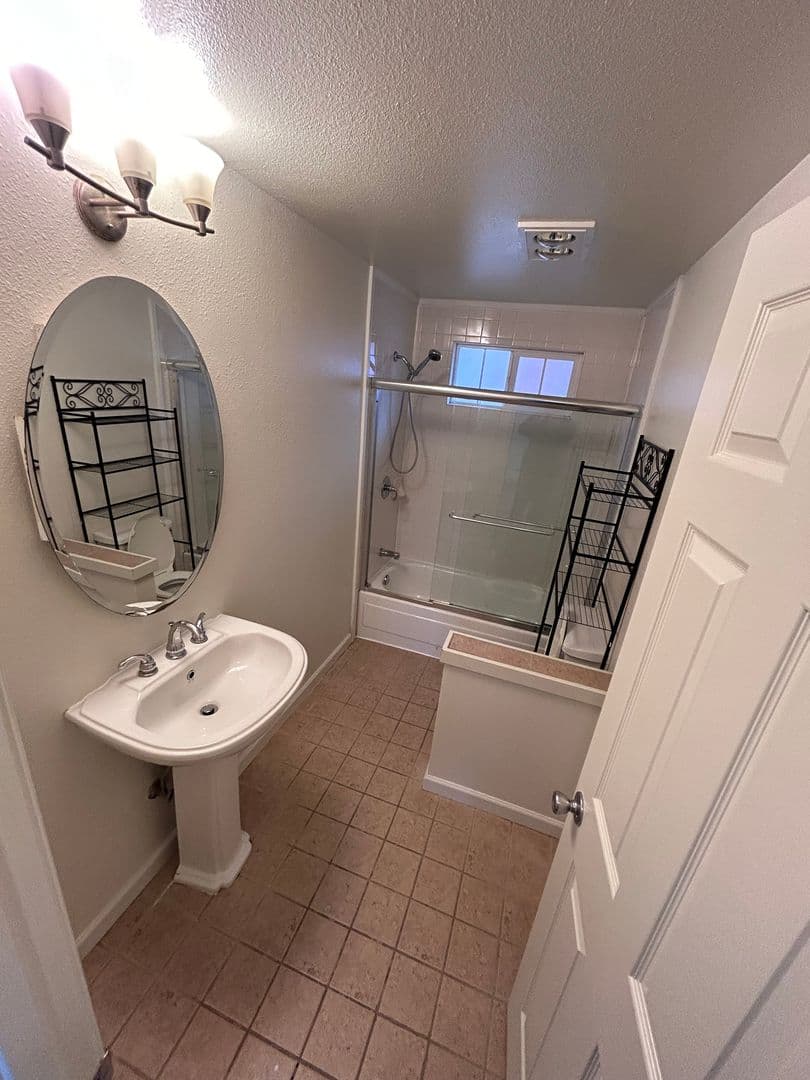 North Bend Apartment: 2480 13th Street