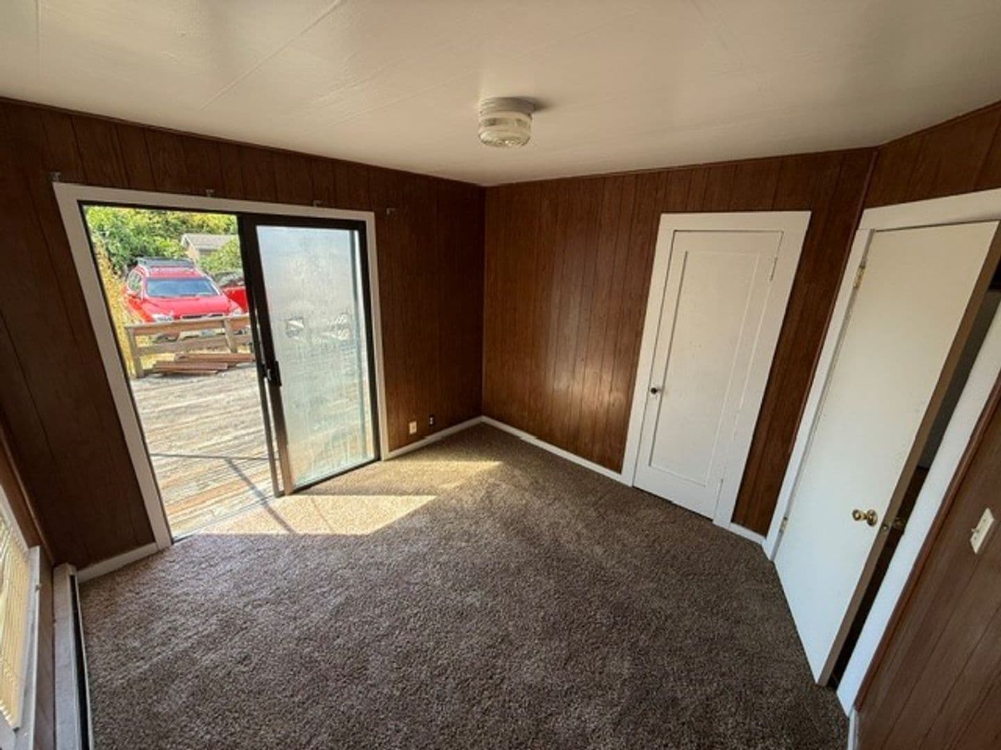 Coos Bay Apartment: 675 & 685 Elrod