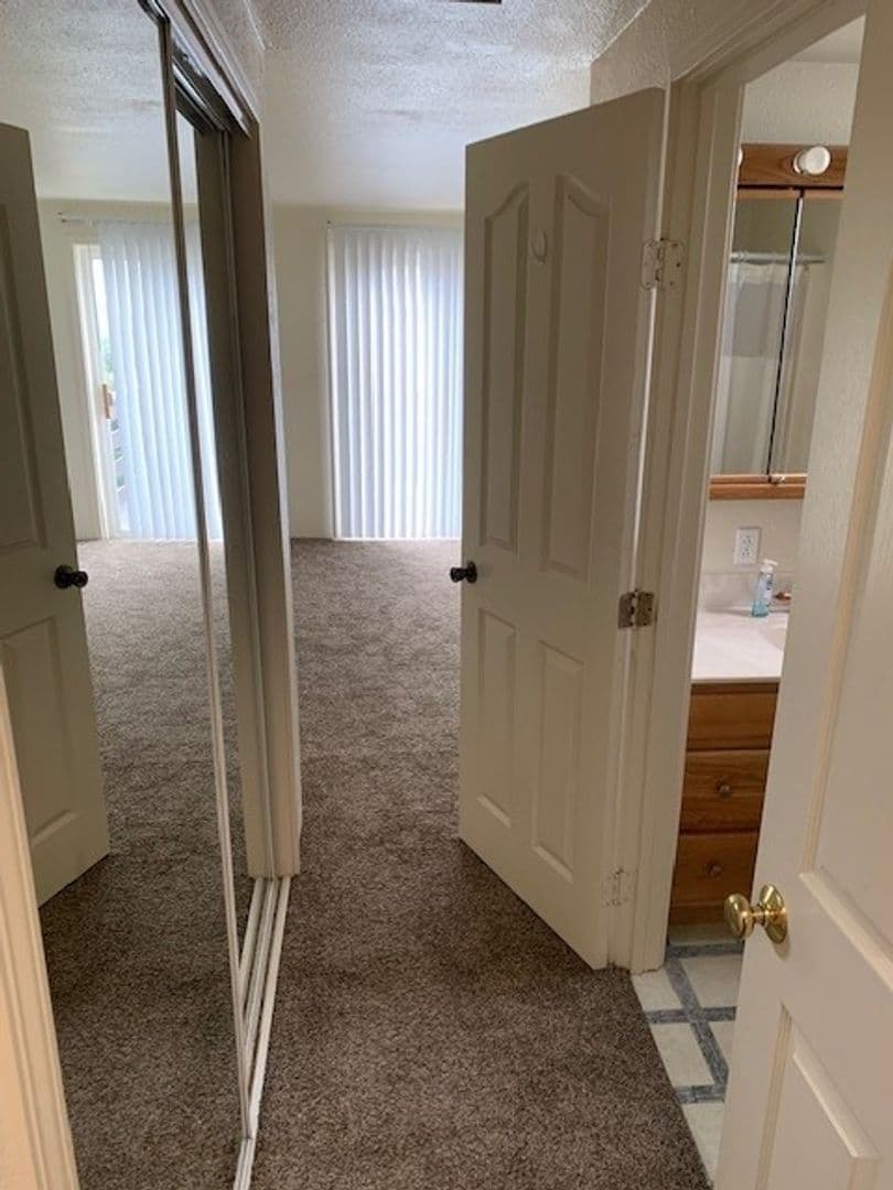 Coos Bay Apartment: 276 N. Cammann Street