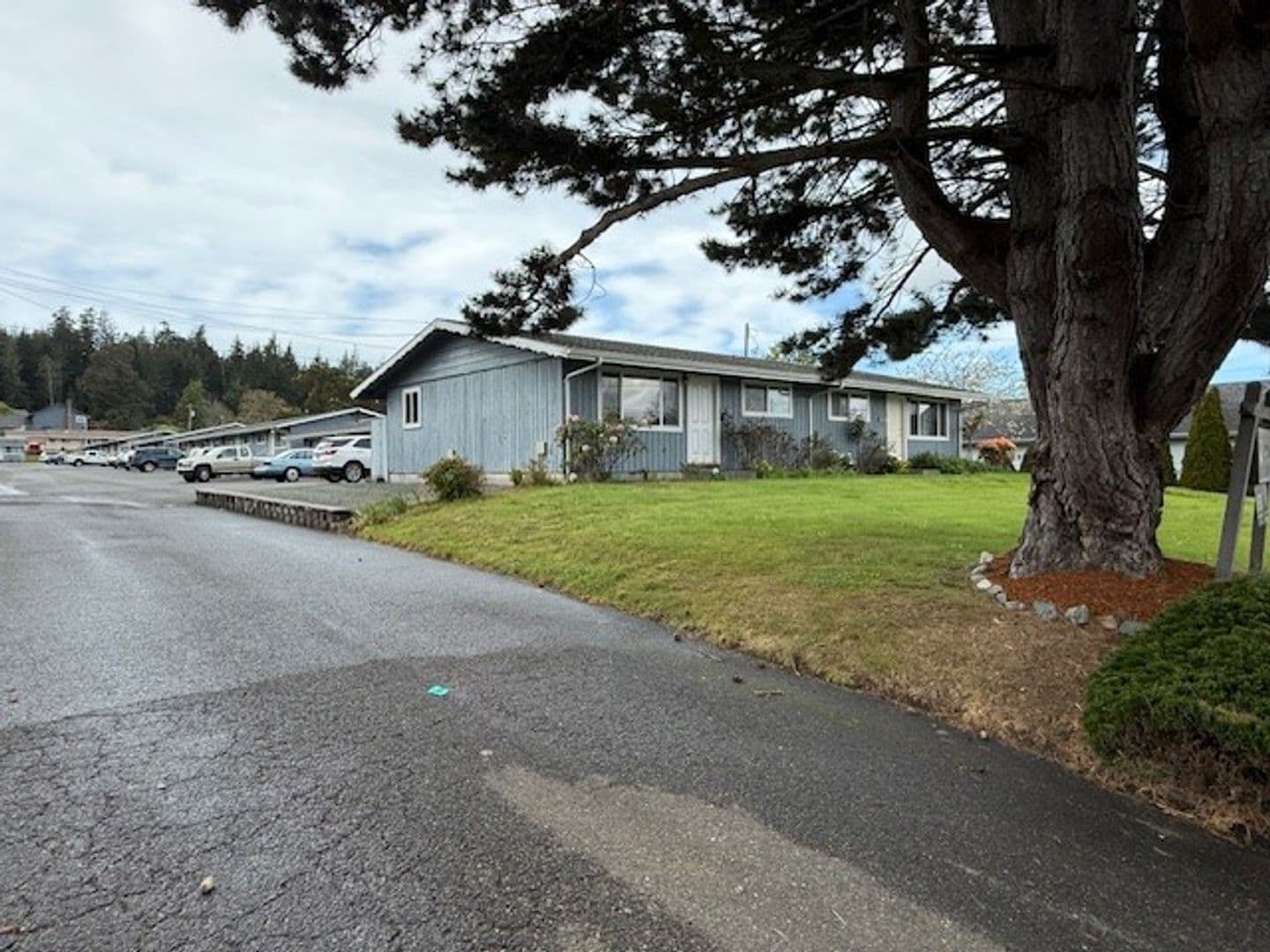 North Bend Apartment: 2388-2396 Broadway