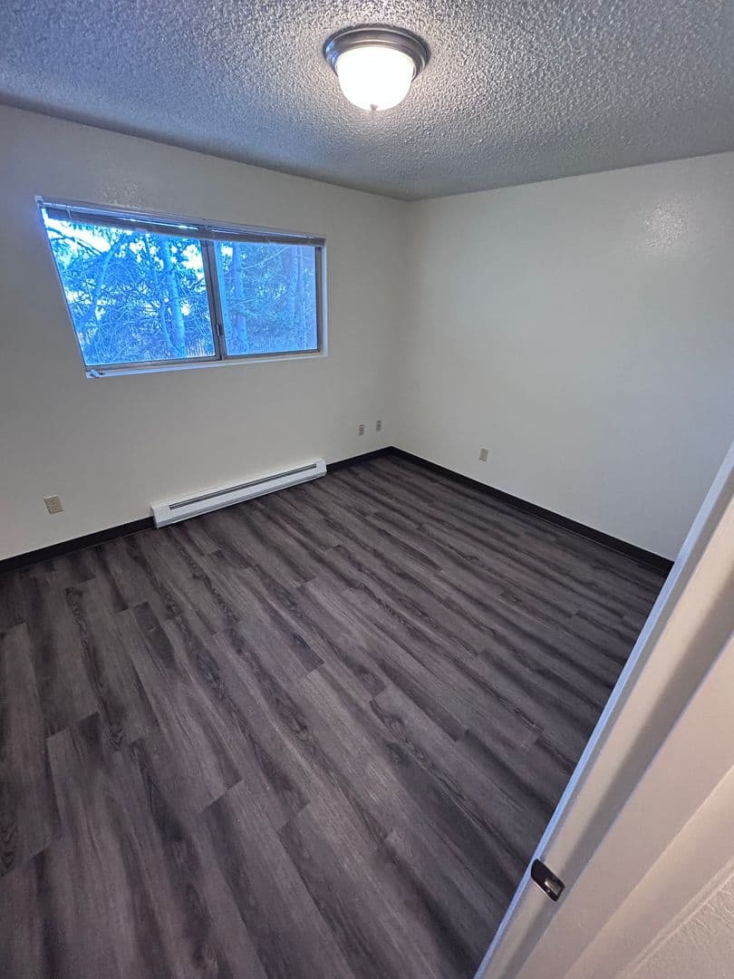 Reedsport Apartment: 401 Ranch Road