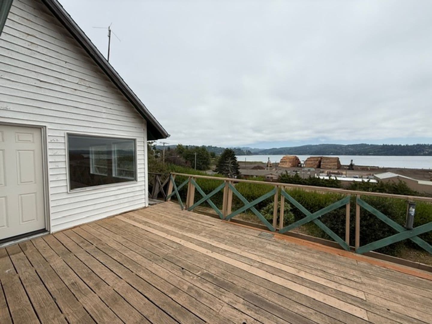 North Bend Apartment: 1524 Sheridan