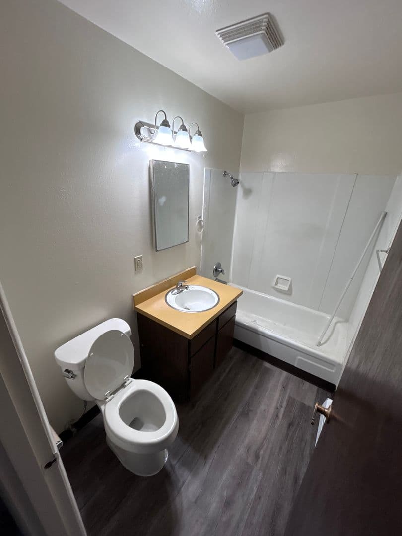 North Bend Apartment: 2374/2394 Marion Street