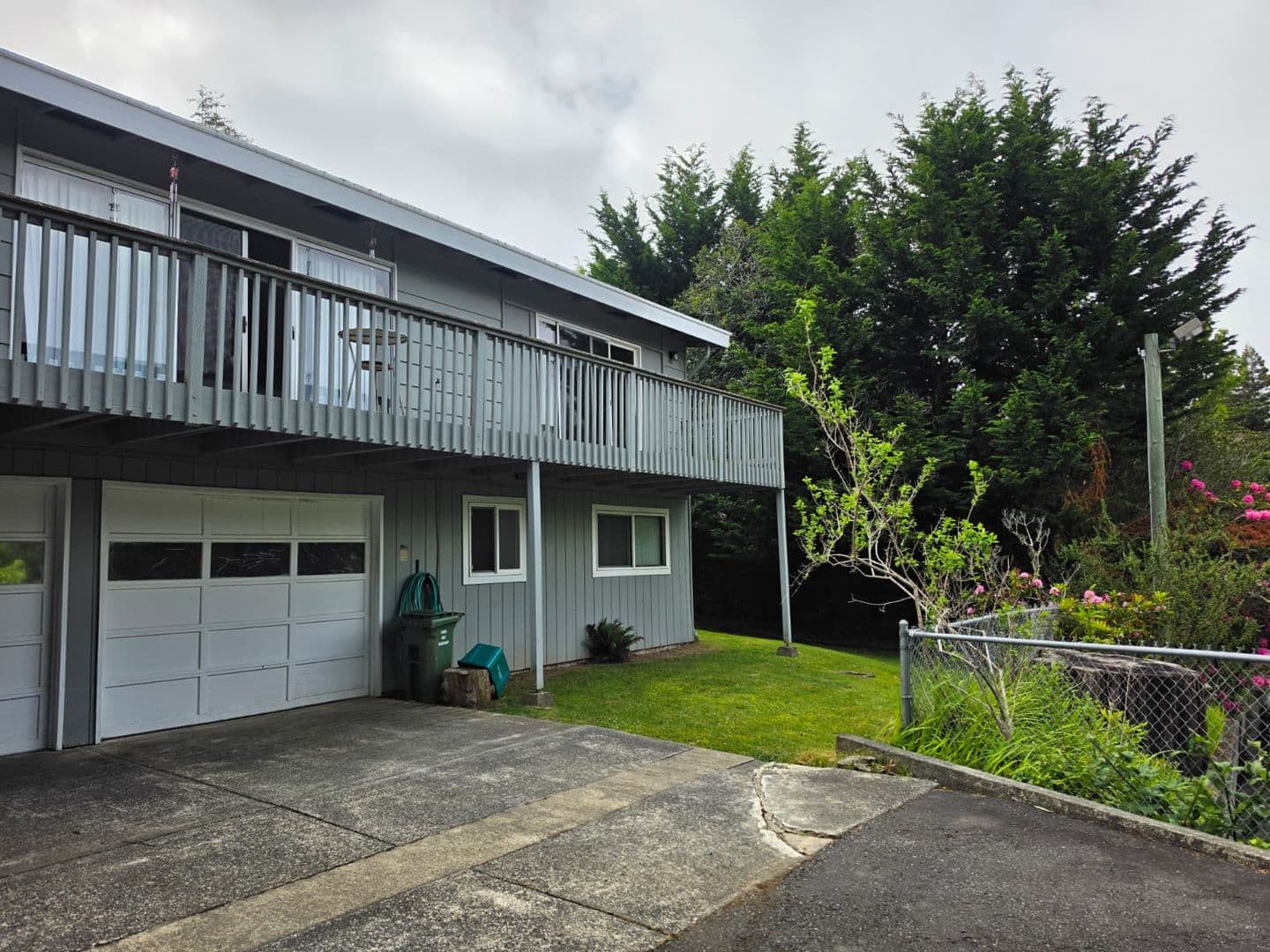 Coos Bay Apartment: 2645 N. 16th Ct.