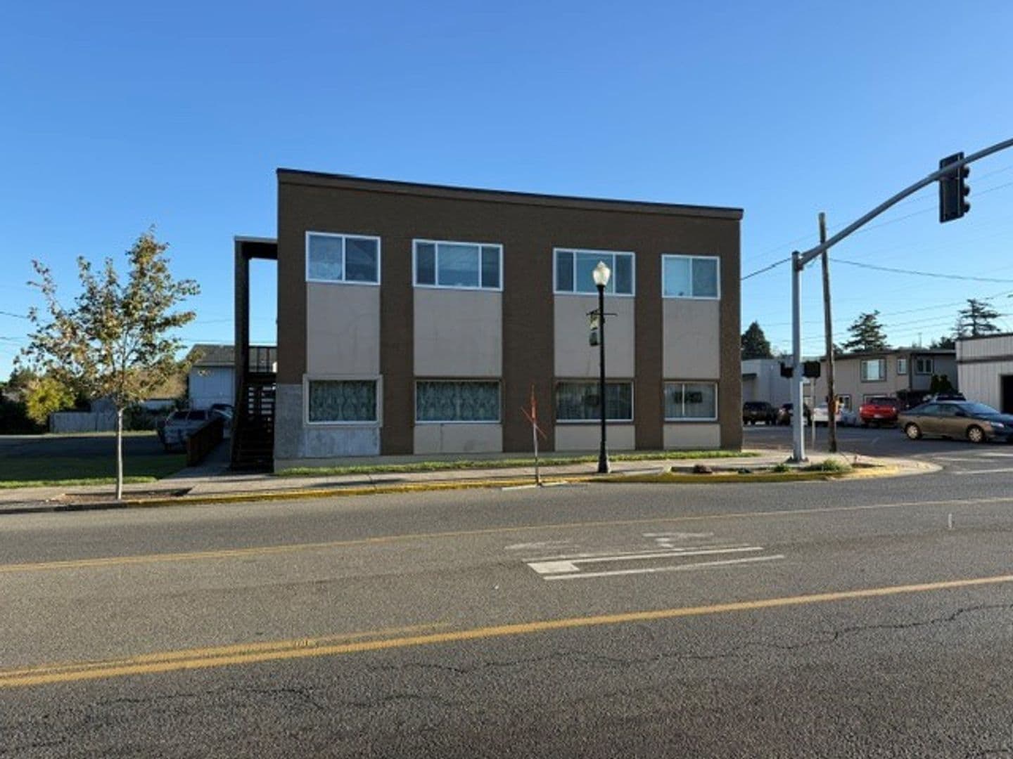Coos Bay Apartment: 114 N. Wasson